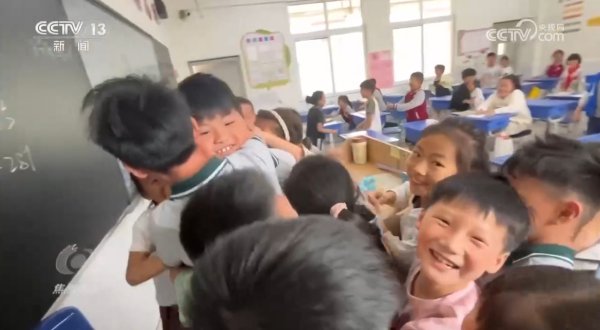 股票配资利息 焦点访谈｜分数之外，如何守护青少年身心健康？